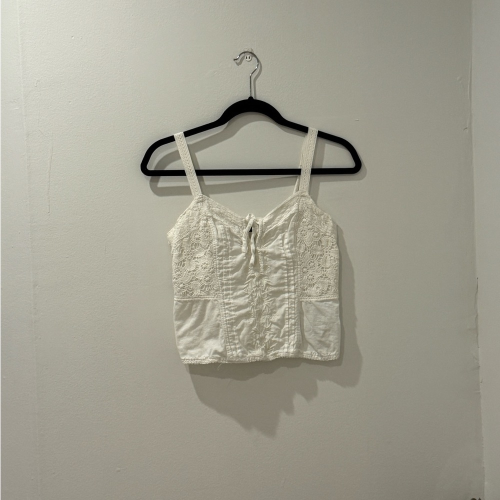 White linen lace trimmed cami/tank top